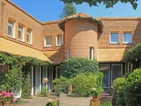 Hotel Kreuzer Hotels near Cranz
