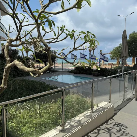 Prince Palace Netanya Central Beach
