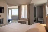 Grand Hotel - Balcony