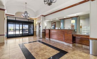 Holiday Inn Express & Suites Barstow-Outlet Center