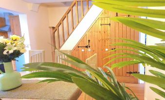 Inviting 2-Bed Cottage in Windsor
