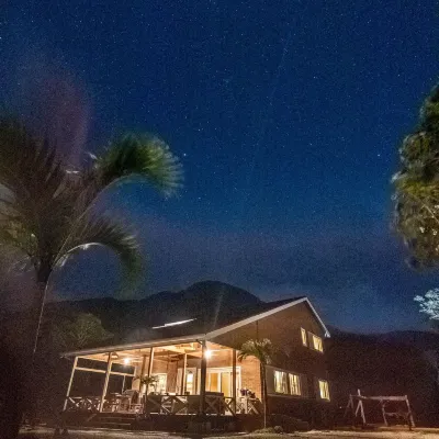 Yoisama Sunset Beach House Hotels near Ishigaki Sunset Beach