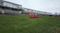 Clipper Shipp Beach Motel Hotels near Bay of Fundy