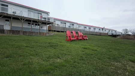 Clipper Shipp Beach Motel