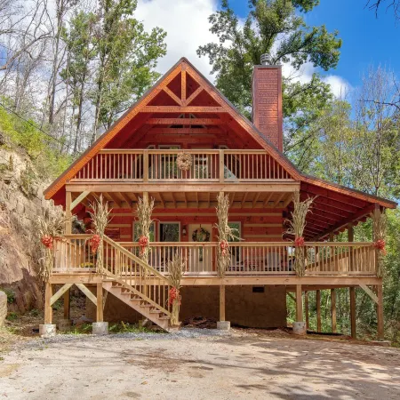 Lover's Hideaway by Jackson Mountain Rentals