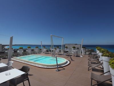 M&F Hotel