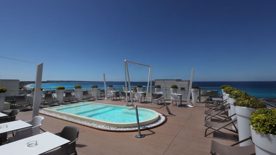 M&F Hotel