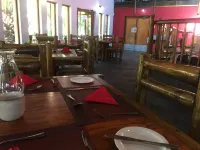 Tautona Lodge - breakfast