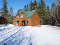 Ski in/Out Spruce Glen Townhomes on Great Eastern Trail Hotels near Bear Mountain Quad