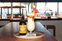 Smugglers Cove Beach Resort & Hotel - Quầy bar