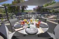 Novotel Poitiers Site du Futuroscope - Desayuno