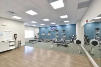 Holiday Inn Express & Suites Millersburg Hotels in Millersburg