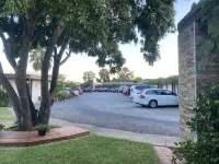 Cobram Colonial Motor Inn - Motels