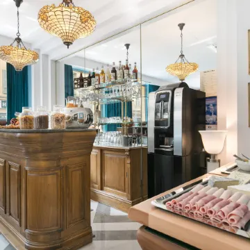 The Jay Hotel by HappyCulture