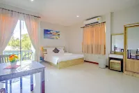 Maikhao Beach Residence Hotel di Pantai Mai Kao