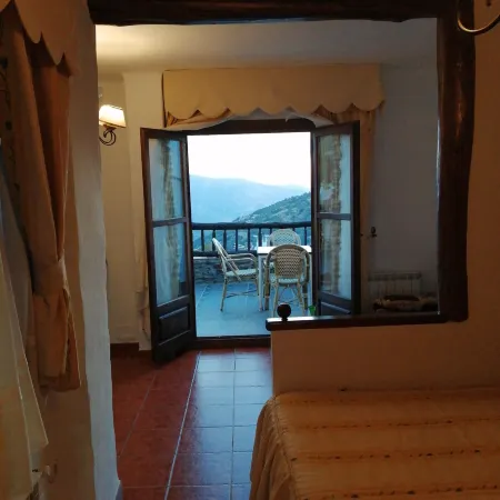 Hostal Ruta de las Nieves