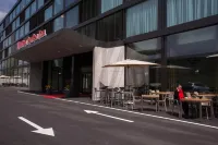 Hilton Garden Inn Zurich Limmattal - 4 estrellas