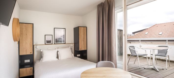 Royal Annecy Apparthôtel Отели в г. Анси
