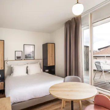 Apparthotel Privilodges le Royal Hotels near Jardins de l'Europe