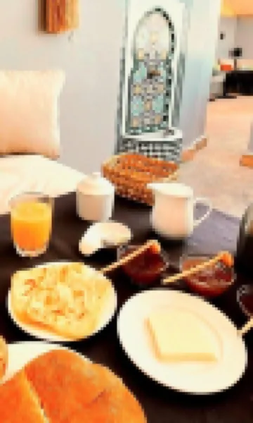 里亞德阿波飯店