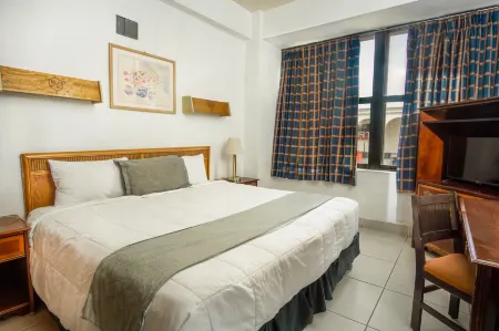 Hotel Urdiñola Saltillo Отели рядом с достопримечательностью «Casa Tiyahui»