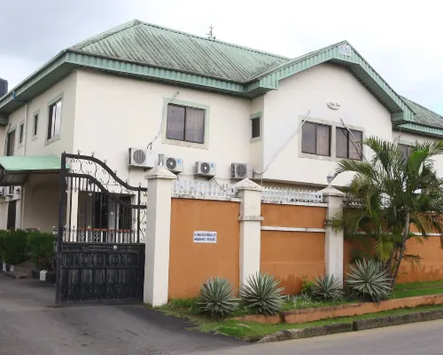 Xcape Hotels and Suites Ltd Hôtels à : Calabar