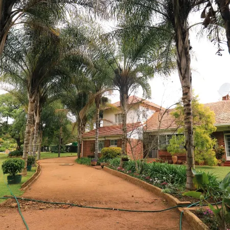 Hillside Manor
