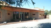 Kamore Guest Inn Hoteles en Gumare