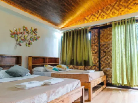 Caliraya Ecoville Recreation and Farm Resort Hoteles en Lumban