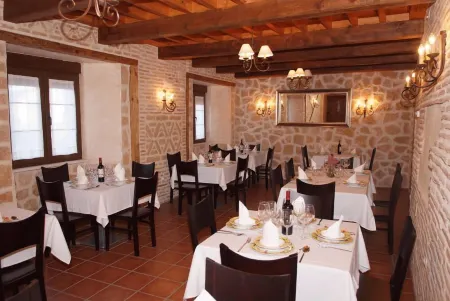 La Casona de Doña Petra Отели в г. Villaherreros