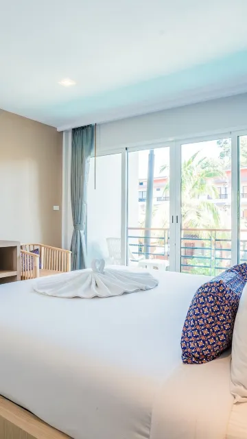 ห้องดีลักซ์ เตียงใหญ่ 1 เตียง