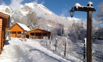 Camping, Hôtel de Plein Air les Cariamas