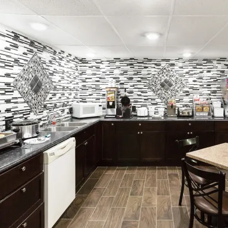 Super 8 by Wyndham Columbus