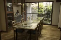 J-Hoppers Kumano Yunomine Guesthouse Hôtels à : Tanabe