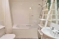 호스트 스테이 누너리 필즈