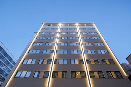 Ermass Modern Living Apartments Отели рядом с достопримечательностью «Парфенон»