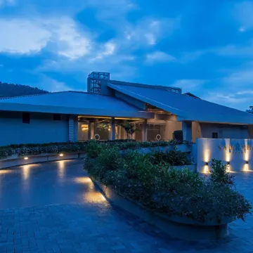 Niraamaya Retreats Samroha Athirappilly