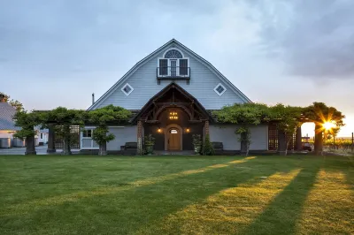 The Inn at Abeja Hotels near Pioneer Park Aviary