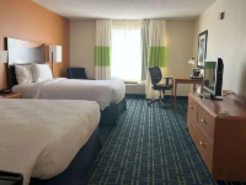 คันทรี อินน์แอนด์สวีทส์ บาย เรดิสัน ฟาแยตต์วิลล์ ไอ-95 รัฐนอร์ทแคโรไลนา โรงแรมในเฟย์เอตต์วิลล์