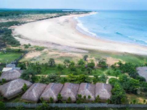 Blue Waters Hotels in Ampara