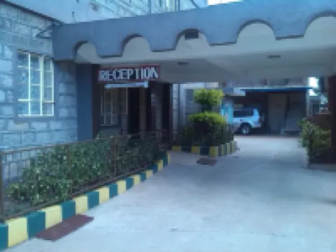 納紐基辛巴旅館 酒店