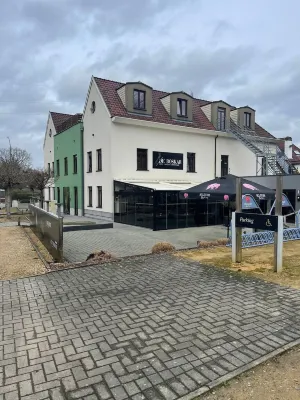 Hotel de Boskar Houthalen Отели в г. Пэры