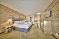 Club Lux Resort by the Beach