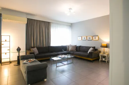 Polis Apartments Отели в г. Салоники