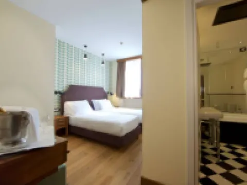 アオスタ アオスタのホテル