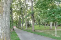 The Park Street Inn Hotels in Central Lake