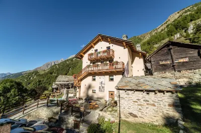 Alpe Rebelle Hotel in zona Ex miniere di rame di Lexert