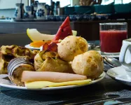 BH Raja Hotel - servizio colazione