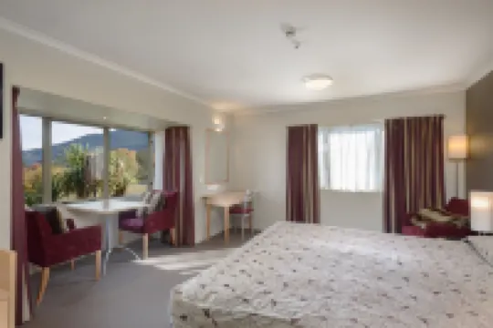 Queenstown Motel Apartments Hotels near Alpine Aqualand
