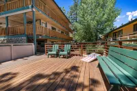 Big Bear Lake Front Lodge